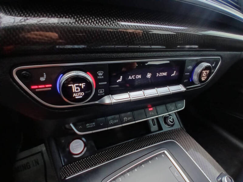 2018 Audi SQ5 3.0T quattro Premium Plus