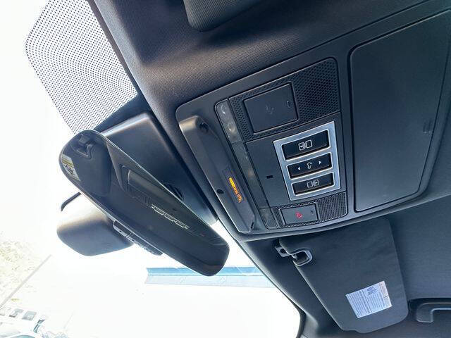 2019 Land Rover Discovery SE