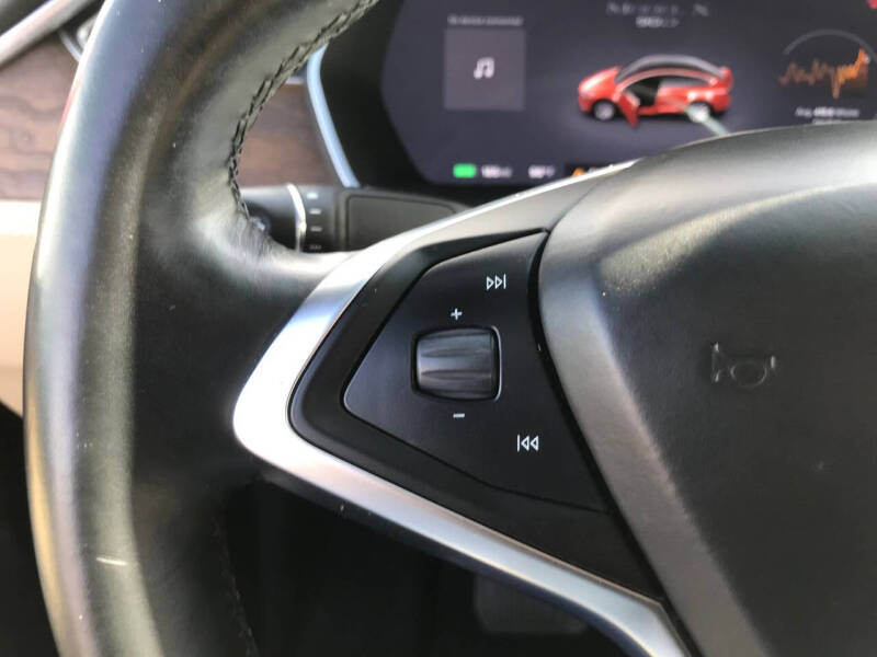 2016 Tesla Model X 90D