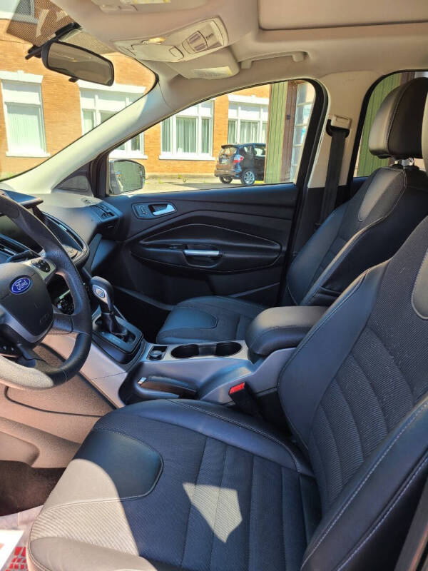 2015 Ford Escape SE