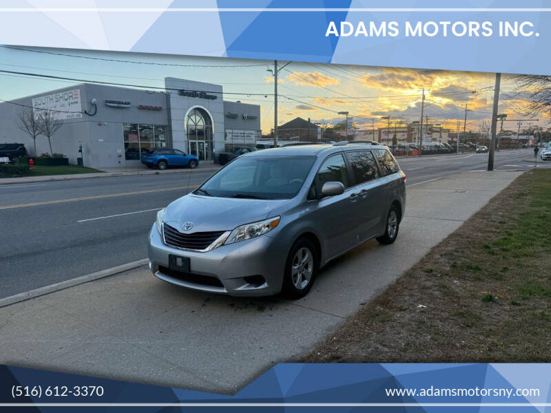 2014 Toyota Sienna LE 8-Passenger