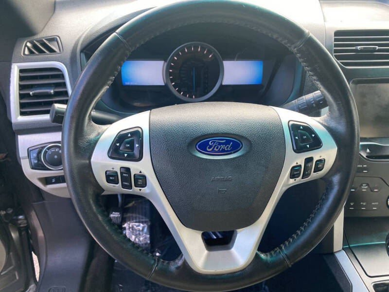 2011 Ford Explorer XLT