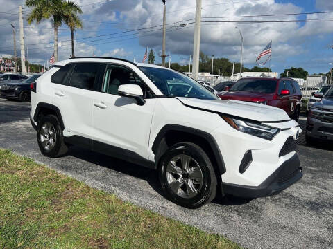 2024 Toyota RAV4 Hybrid XLE