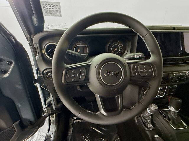 2025 Jeep Gladiator Sport