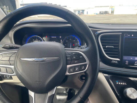 2021 Chrysler Pacifica Touring