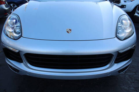 2018 Porsche Cayenne Platinum Edition