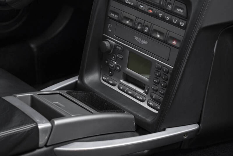 2005 Aston Martin V12 Vanquish S