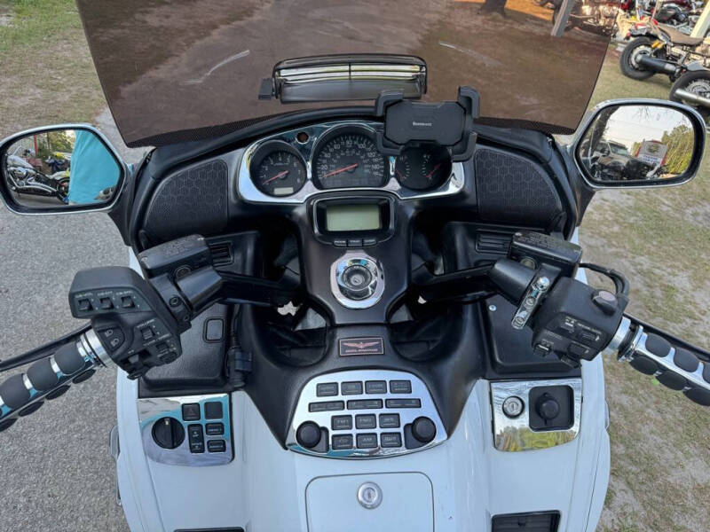 2004 Honda GL1800