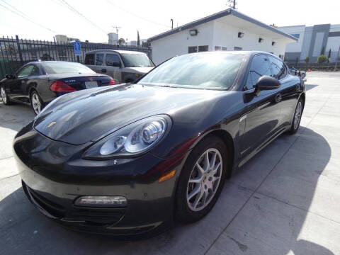 2011 Porsche Panamera 4