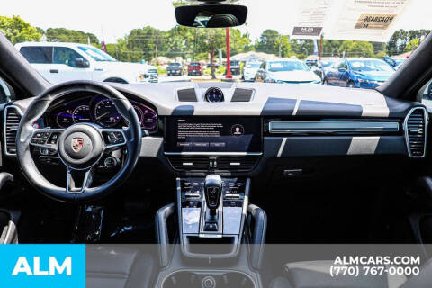 2023 Porsche Cayenne E-Hybrid Coupe Platinum Edition