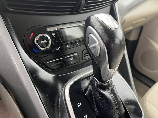 2014 Ford C-MAX Hybrid SE