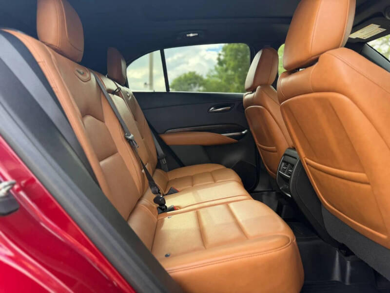 2020 Cadillac XT4 Premium Luxury