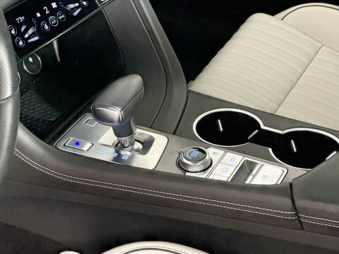 2025 Genesis G70