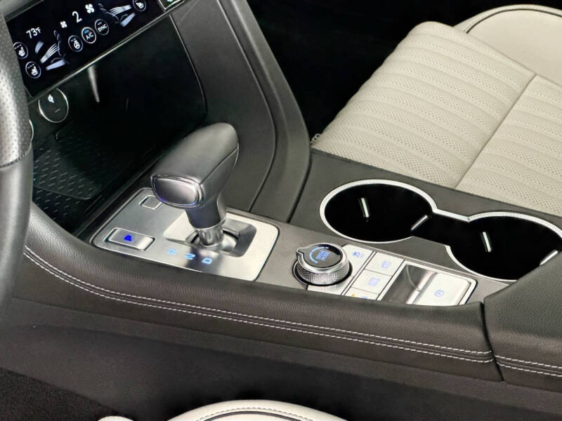 2025 Genesis G70