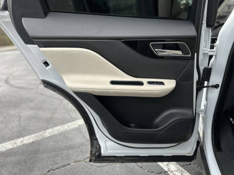 2018 Jaguar F-PACE 30t Prestige