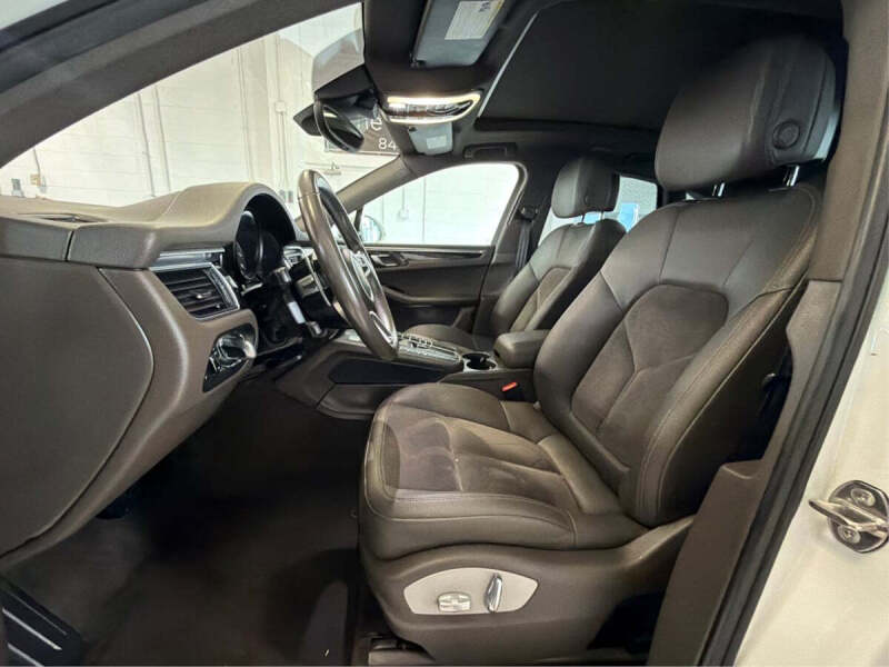 2018 Porsche Macan