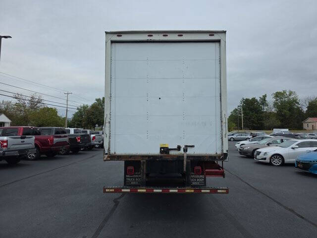 2015 Freightliner M2 106