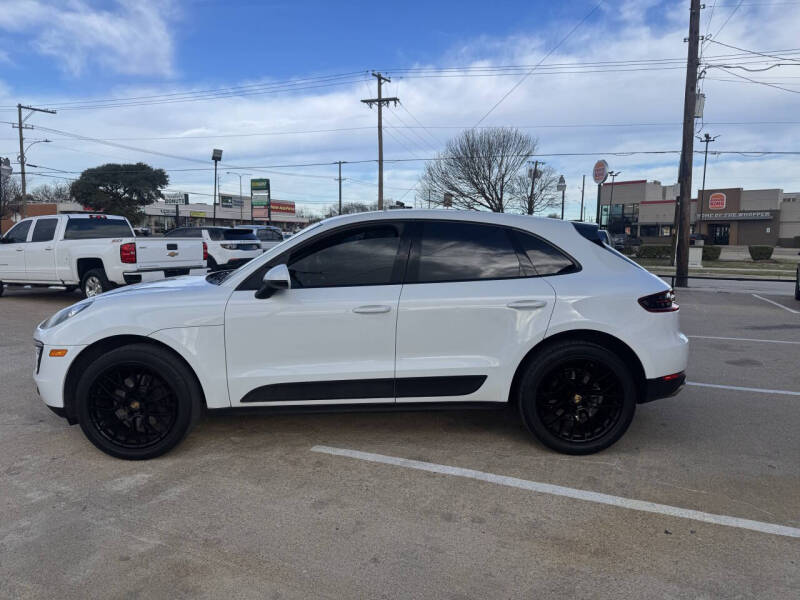 2017 Porsche Macan