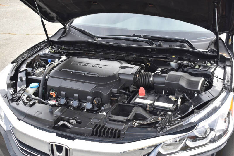 2017 Honda Accord EX-L V6 w/Navi w/Honda Sensing