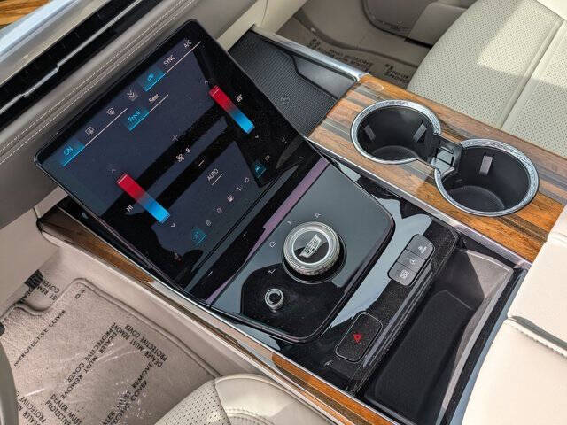 2025 Cadillac Escalade Sport Platinum