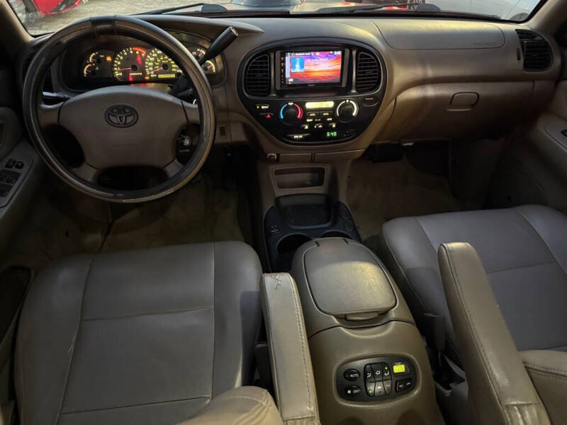 2003 Toyota Sequoia SR5