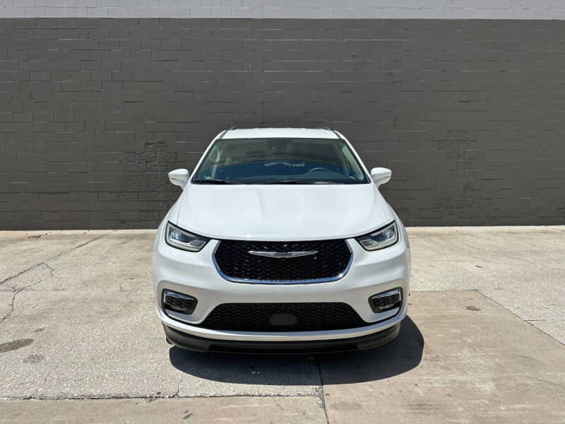 2022 Chrysler Pacifica Touring L