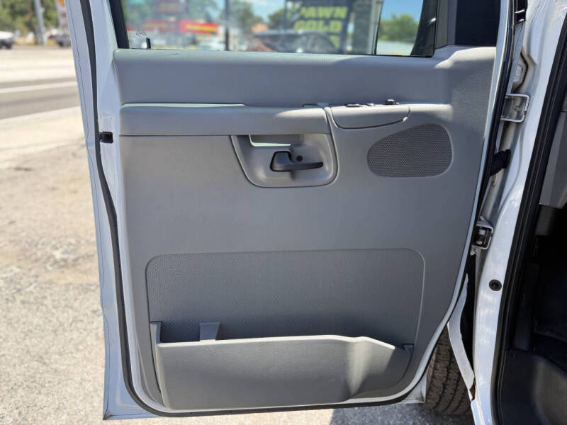 2008 Ford E-Series E-250