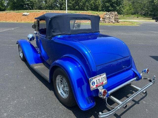 1932 Ford ROADSTER 10