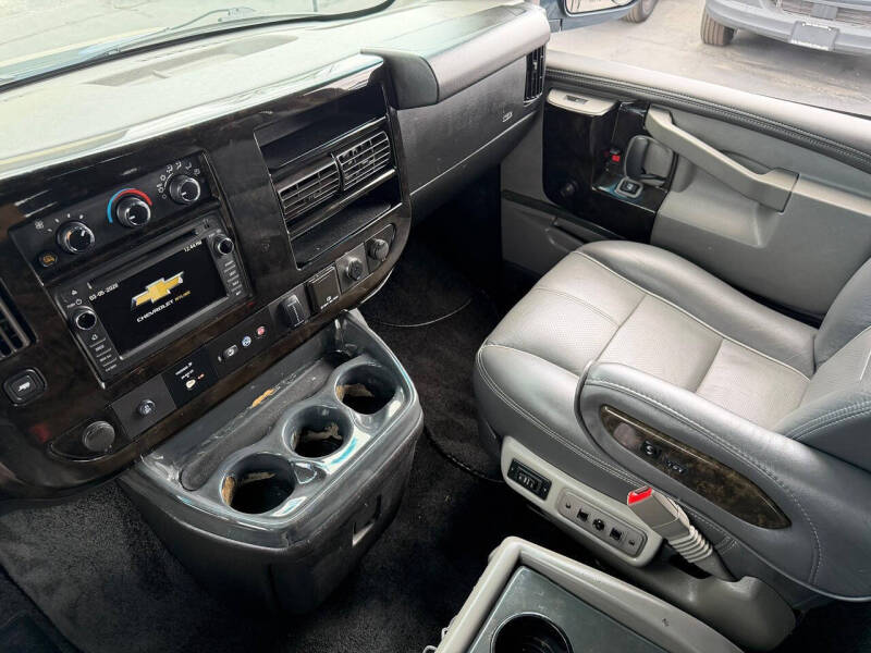 2017 Chevrolet Express 2500