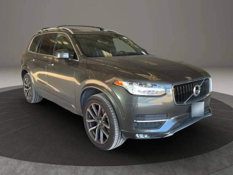 2018 Volvo XC90 T6 Momentum