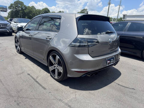 2017 Volkswagen Golf R 4Motion