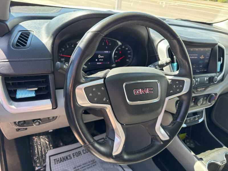 2022 GMC Terrain SLT