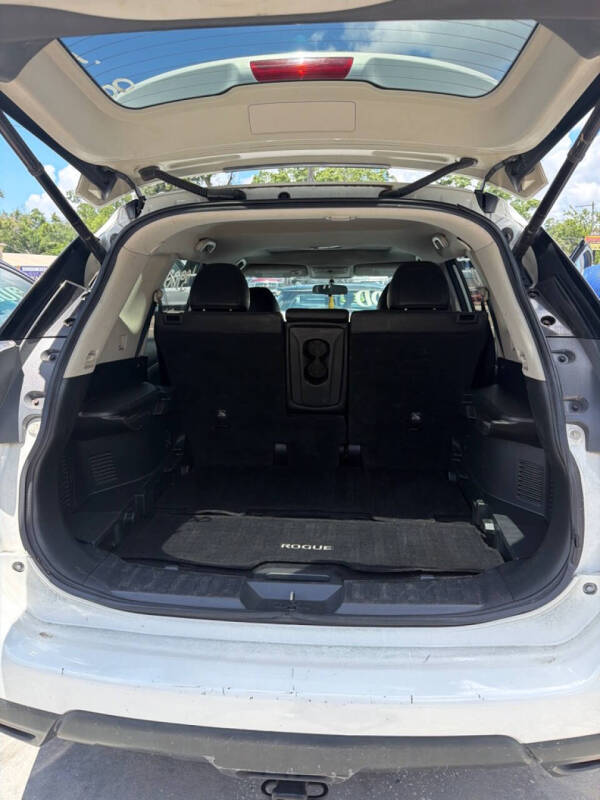 2014 Nissan Rogue S
