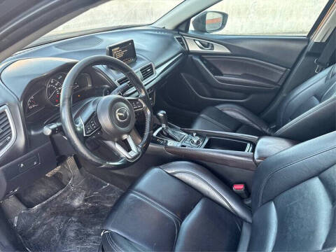 2017 Mazda MAZDA3 Touring