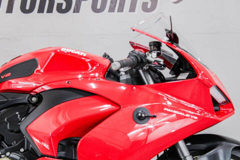 2022 Ducati Panigale V2
