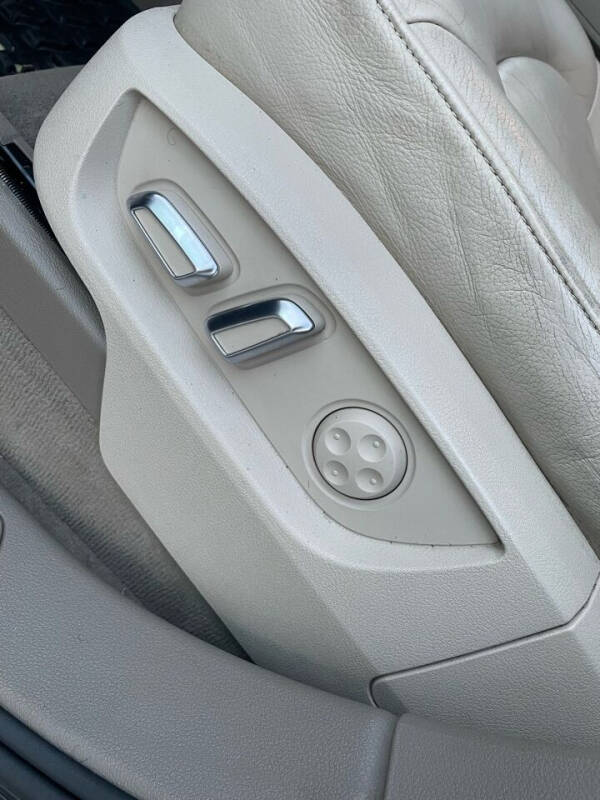 2011 Audi Q7 3.0T quattro Premium Plus