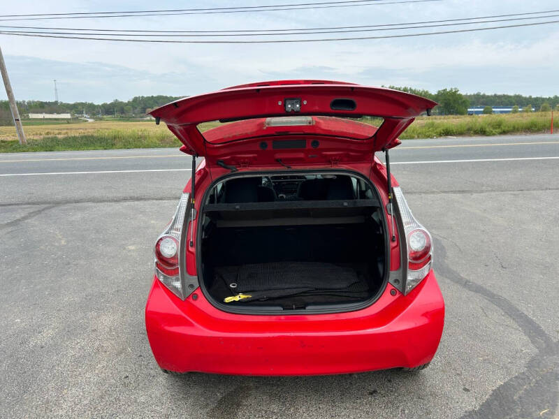 2013 Toyota Prius c Four