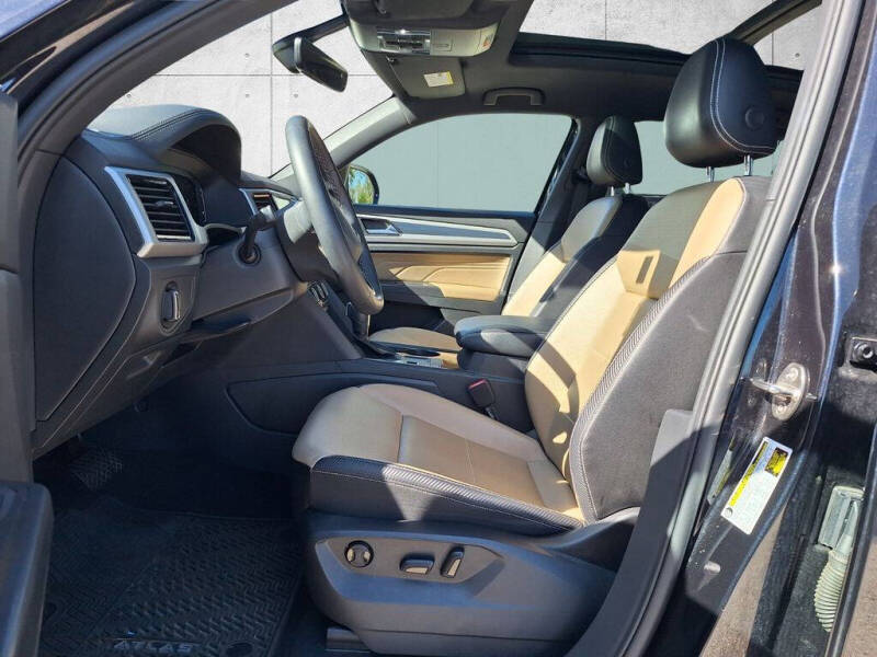 2022 Volkswagen Atlas Cross Sport V6 SE