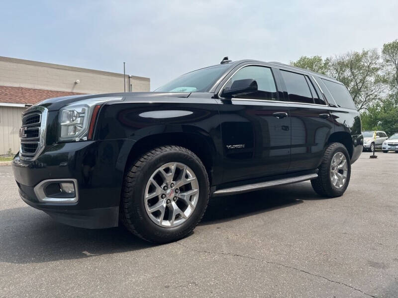 2017 GMC Yukon for sale at MIDWEST CAR SEARCH in Fridley MN