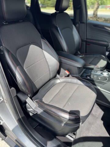 2024 Ford Escape ST-Line