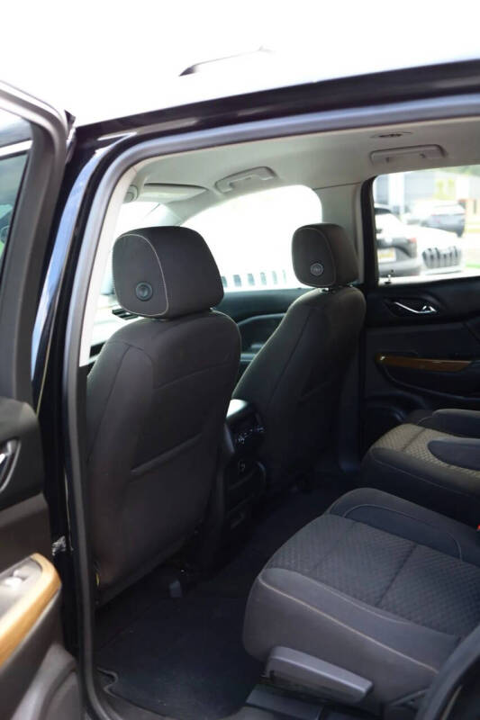 2018 GMC Acadia SLE-2