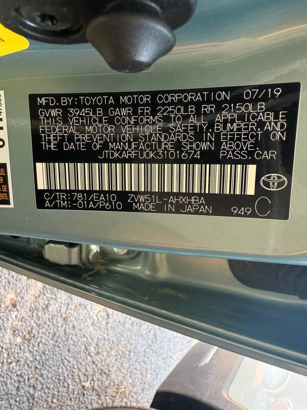 2019 Toyota Prius XLE