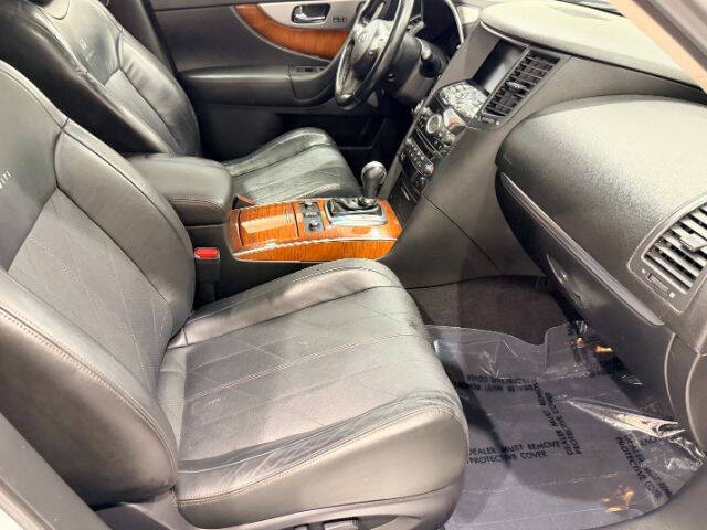 2011 Infiniti FX35
