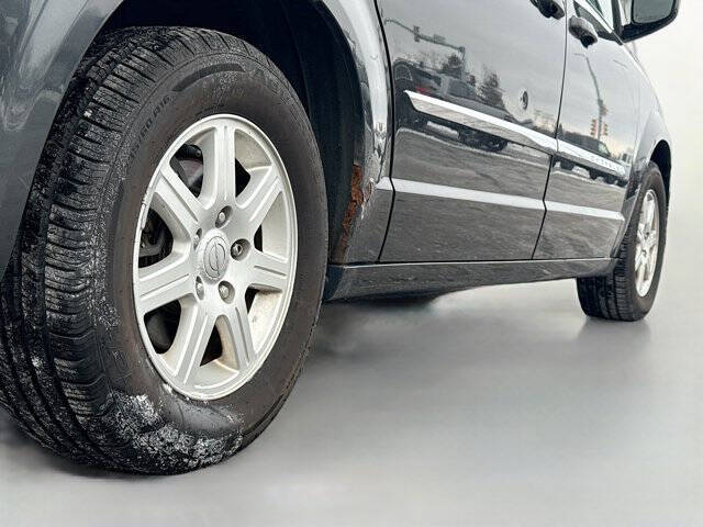 2012 Chrysler Town and Country Touring