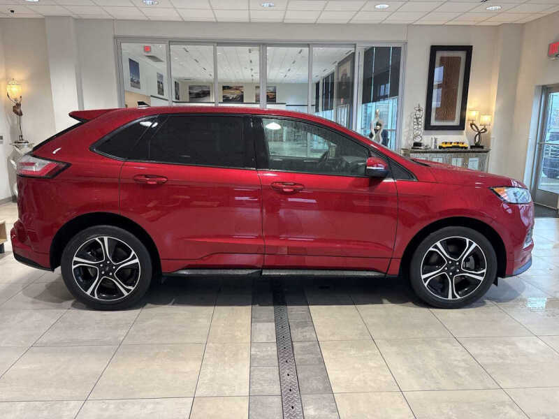 2022 Ford Edge ST