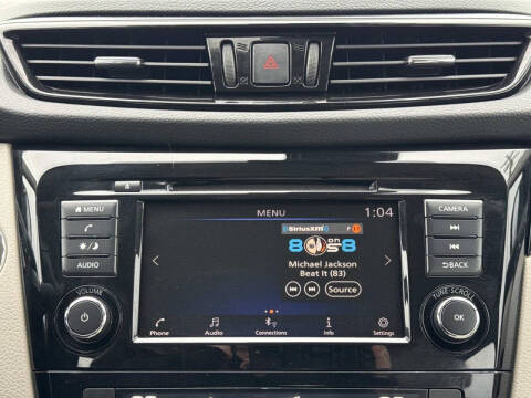 2022 Nissan Rogue Sport SV