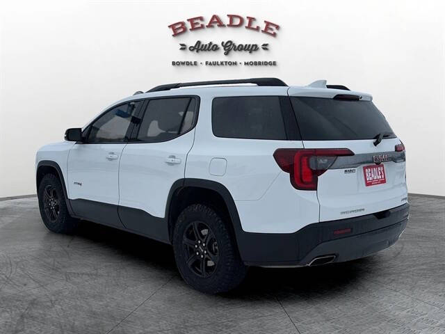 2023 GMC Acadia AT4