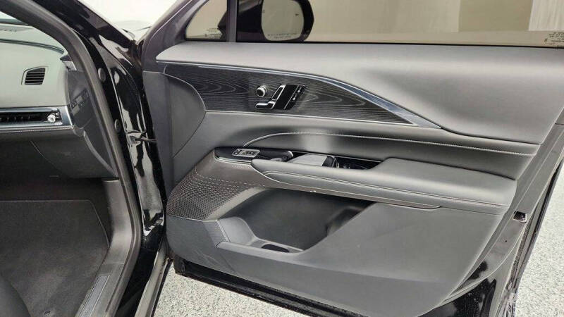 2024 Cadillac LYRIQ Sport 1