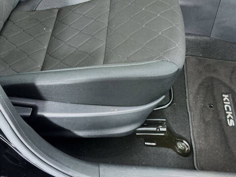 2019 Nissan Kicks SV