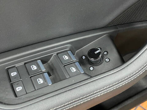 2022 Audi e-tron quattro Premium